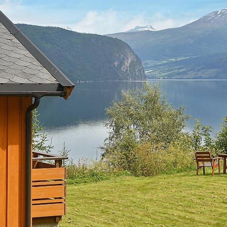 Three-Bedroom Holiday Home In Utvik 1 Reed Chambre photo